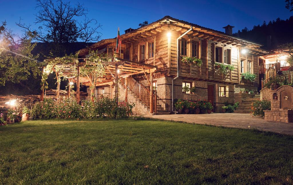 Yovina House Жеравна Экстерьер фото
